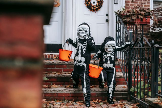 Cómo organizar un concurso de Halloween escolar paso a paso